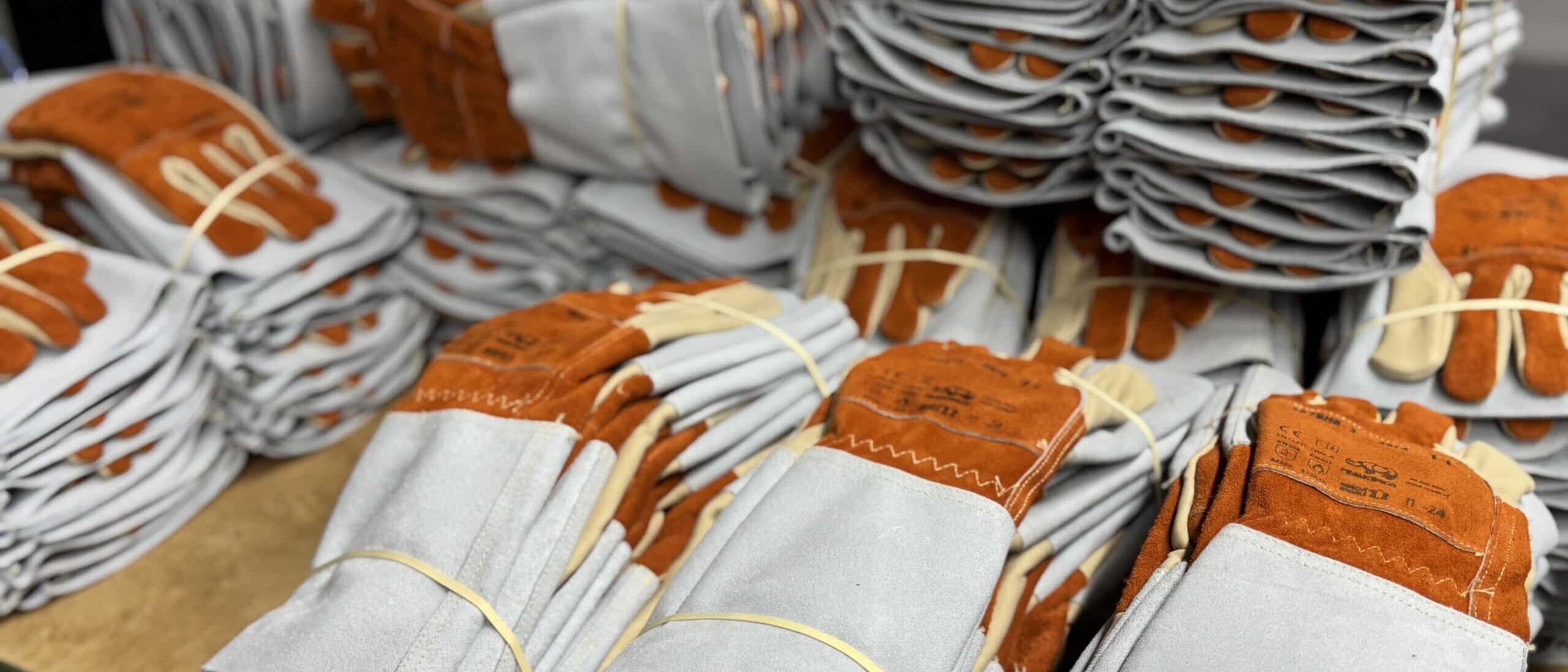 Expedition des gants peauceros